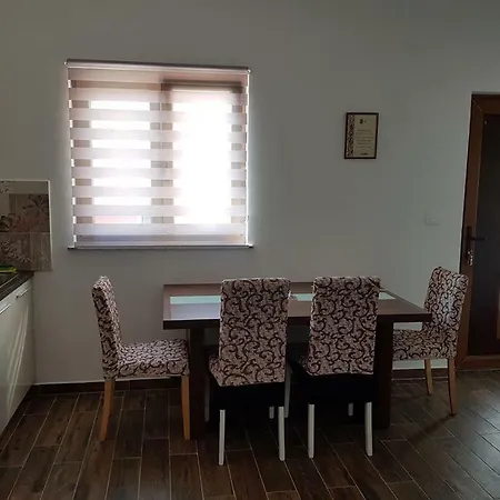 Dada *