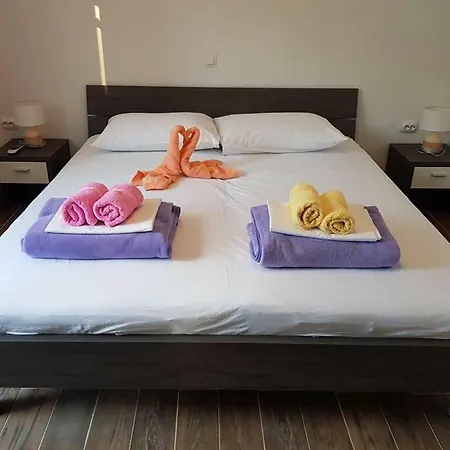 Dada Apartment Starigrad Paklenica