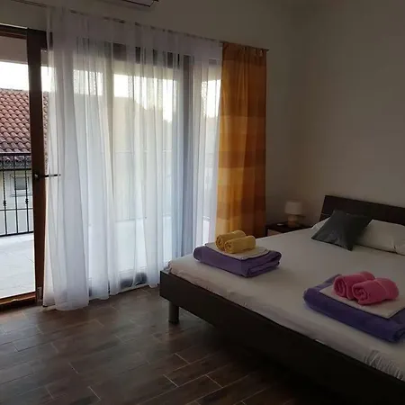 Dada Apartment