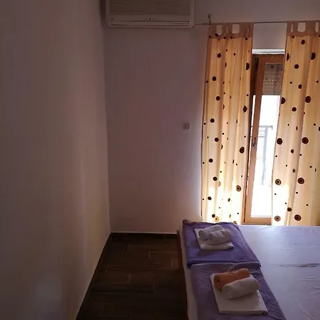 Dada Apartment *