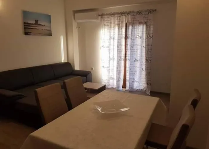 Dada Lägenhet Starigrad Paklenica