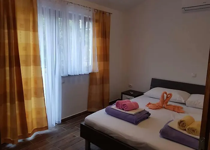Lägenhet Dada Starigrad Paklenica